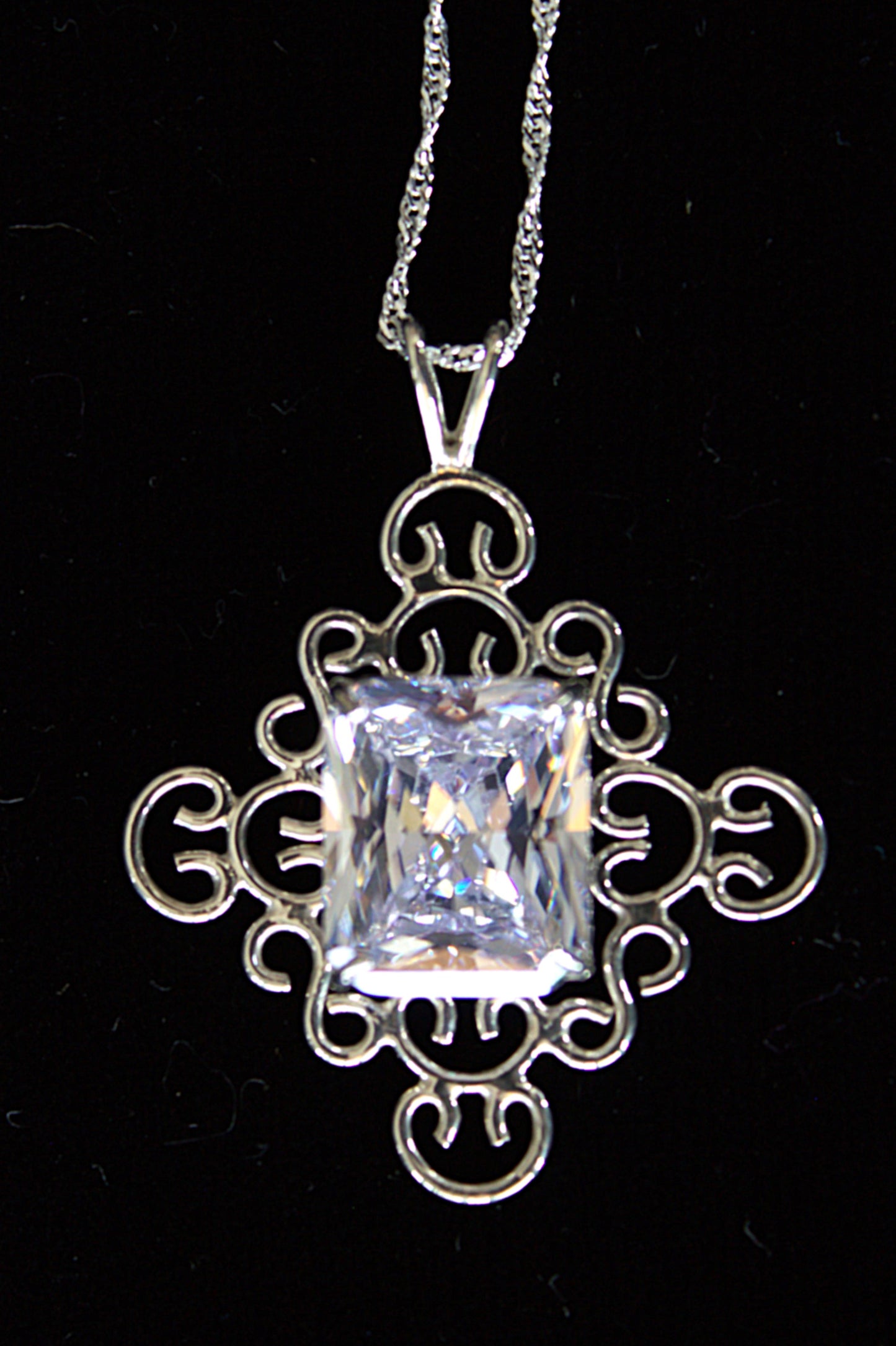 Sterling Silver Vintage Filigree Lace Pendant