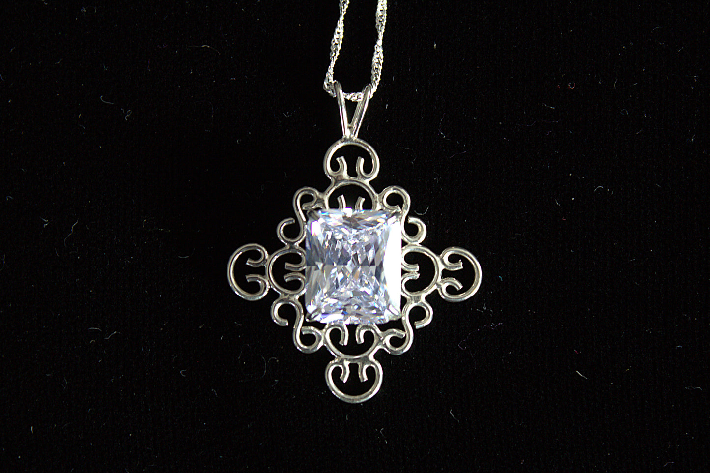 Sterling Silver Vintage Filigree Lace Pendant