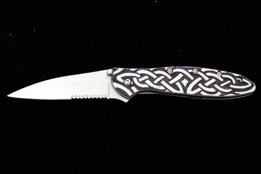 Engraved Celtic Knife with Enamel