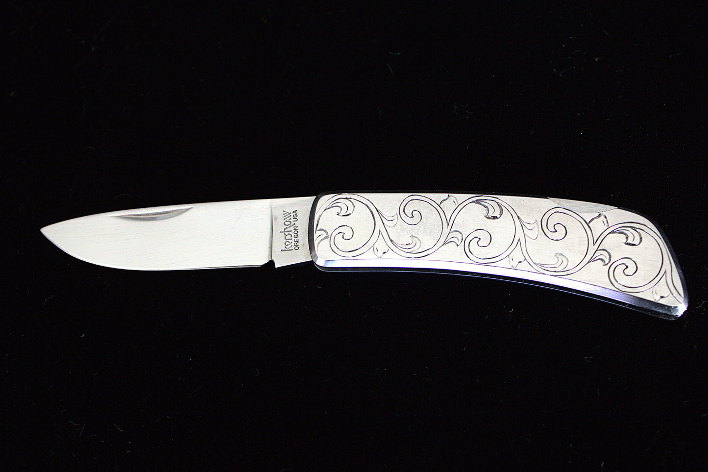 Engraved Floral Scroll Folding Knife